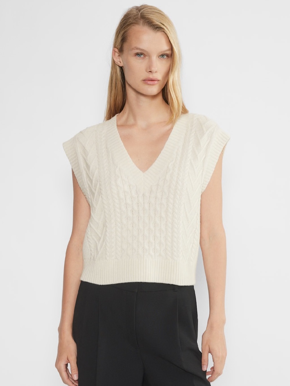 Aritzia‎ Babaton Emporia Merino Wool Sweater Vest Cable Knit Beige S 83139